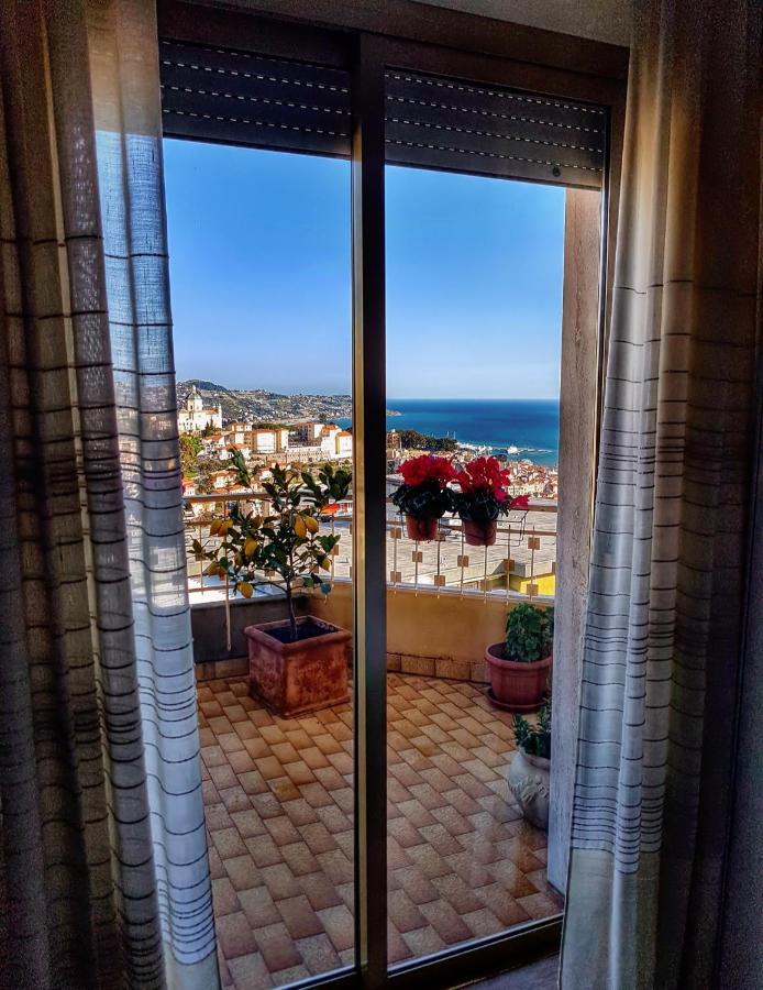 Il Paradiso Del Relax Private Room With Bathroom Parking 圣雷默 外观 照片