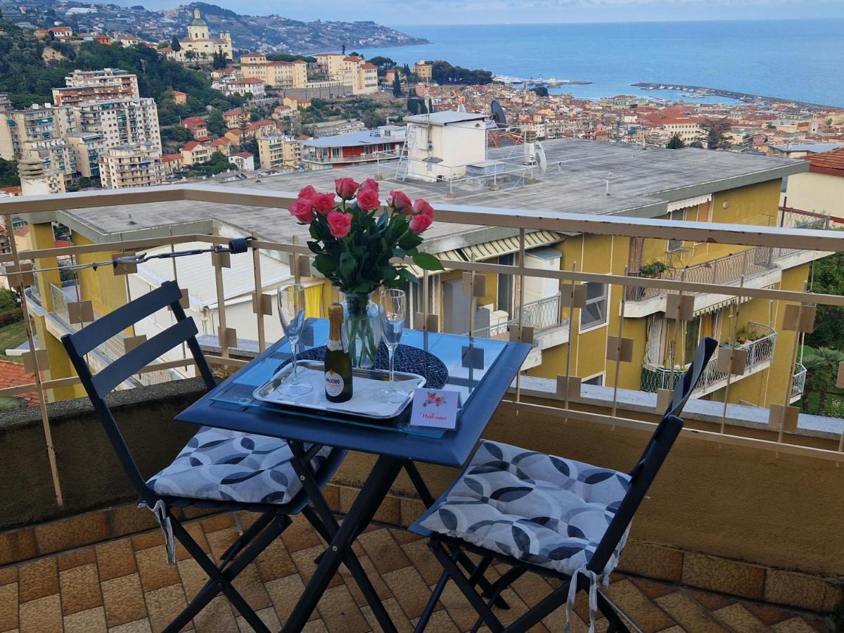 Il Paradiso Del Relax Private Room With Bathroom Parking 圣雷默 外观 照片